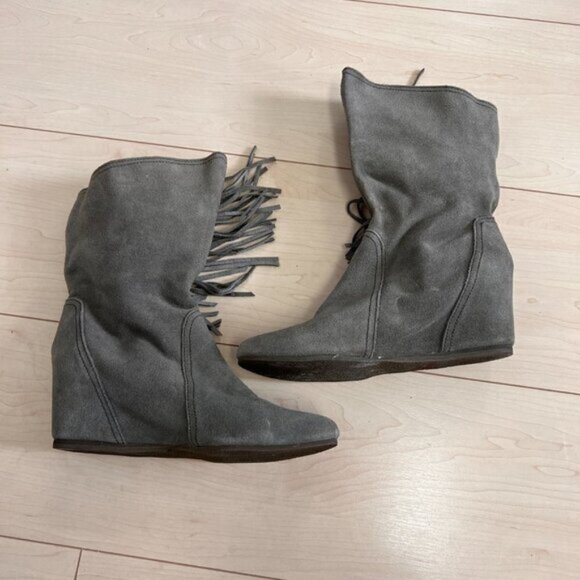 Colin Stuart Genuine Suede Leather Hidden Wedge Heel Fringe Ankle Boots Sz 8 - Picture 3 of 12